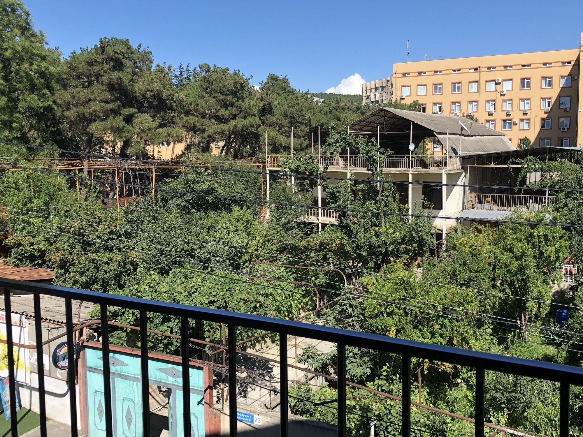 Lucky Family Hotel Tbilisi Esterno foto